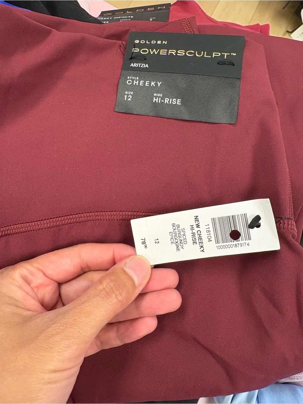 NWT aritzia leggings